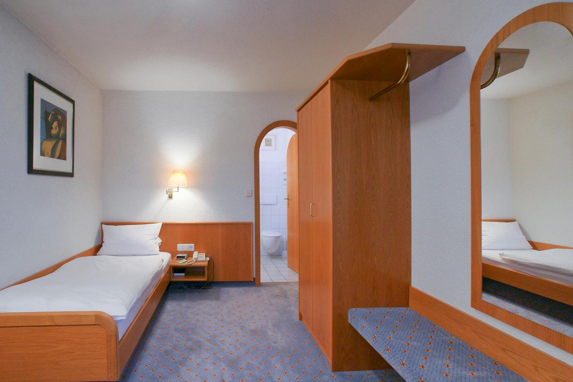Landgasthaus Hotel Maien رينفيلدن المظهر الخارجي الصورة