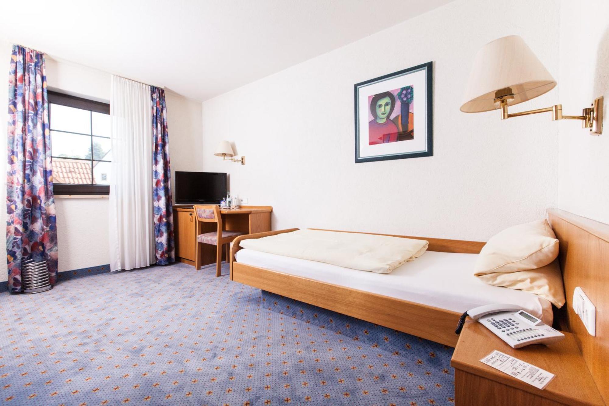 Landgasthaus Hotel Maien رينفيلدن المظهر الخارجي الصورة