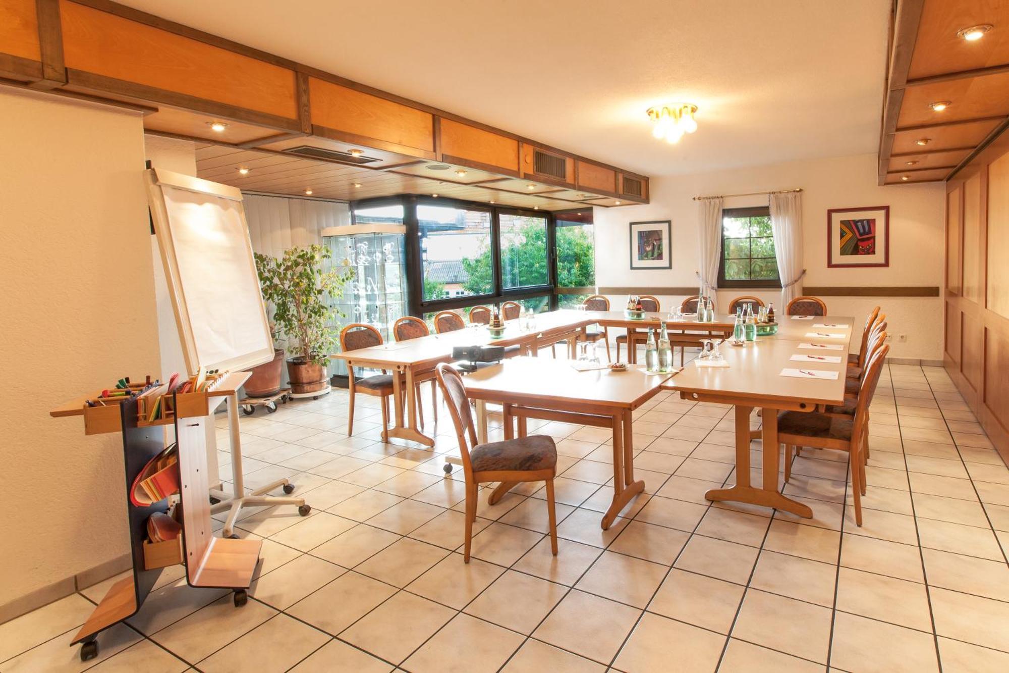 Landgasthaus Hotel Maien رينفيلدن المظهر الخارجي الصورة